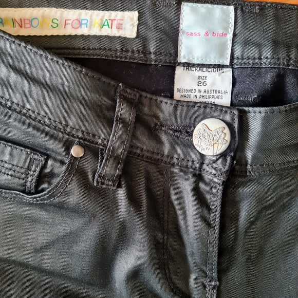 Women's size 26 'SASS & BIDE' Gorgeous black waxed trickalicious jeans - EUC - Picture 7 of 8